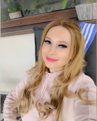 SelenaSelin foto