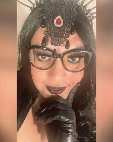 VenusBrown foto
