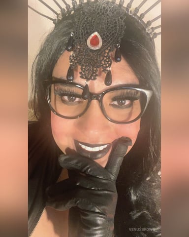 VenusBrown foto