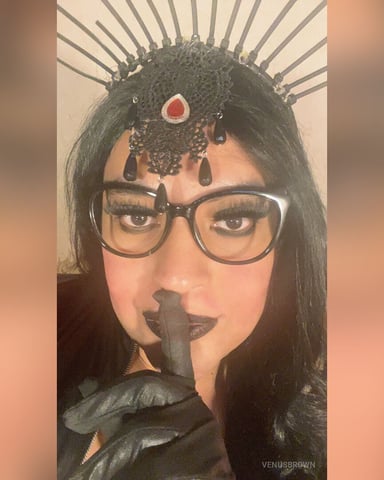 VenusBrown foto