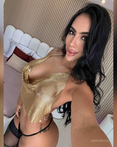AnnyRoug foto