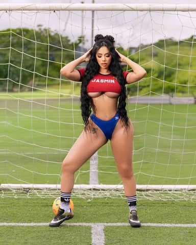 EstefaniaBrown foto