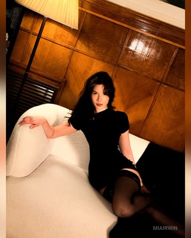 MiaIrwin photo