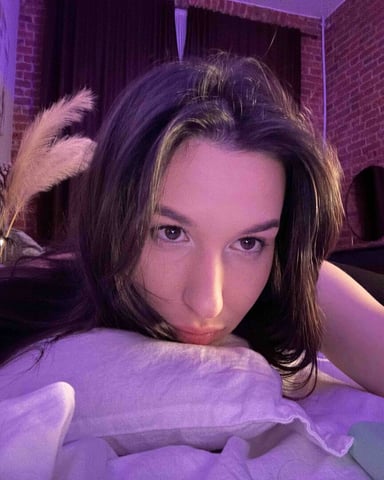 MiaIrwin photo