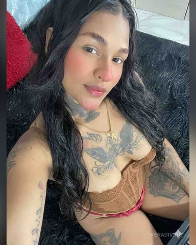 VeraDivine Foto