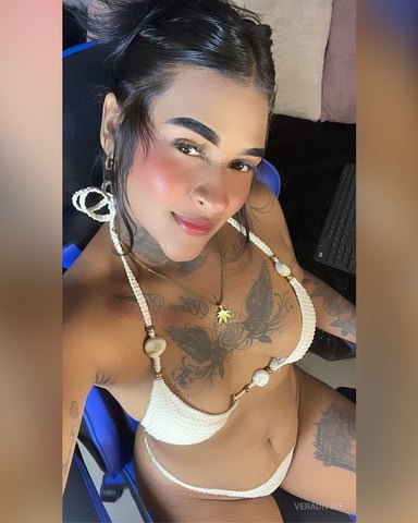 VeraDivine Foto