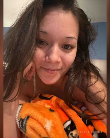 EllaValentina foto