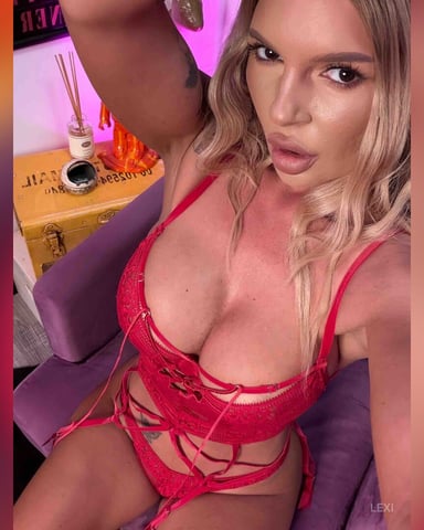 Lexi photo