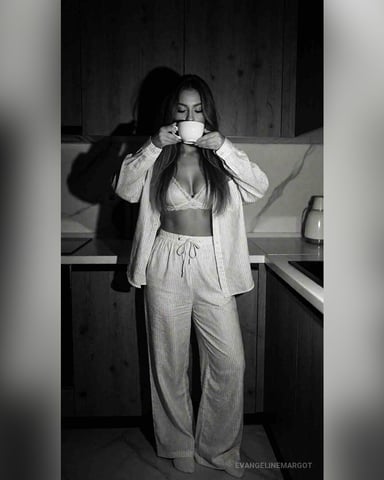 EvangelineMargot foto