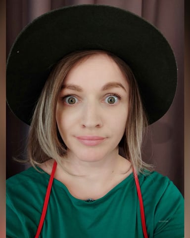 MiaSouri photo