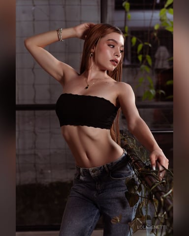 LolaBenetti photo