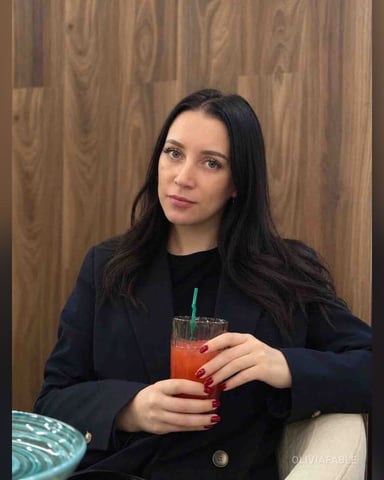 OliviaFable foto