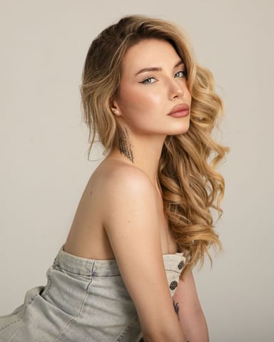 LolaRozi photo