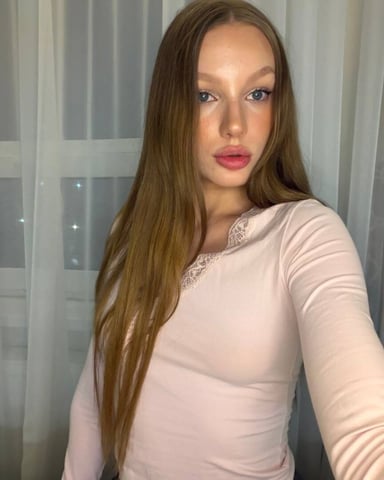 ChloeSmi photo