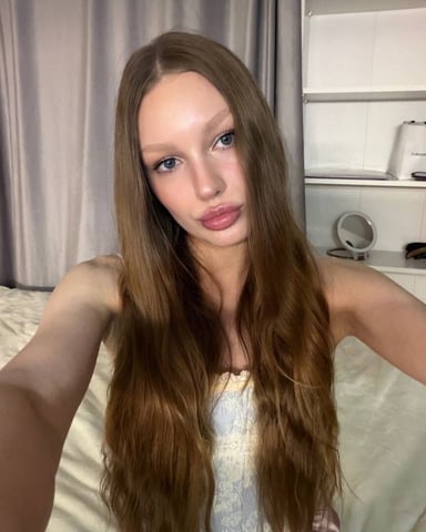 ChloeSmi photo