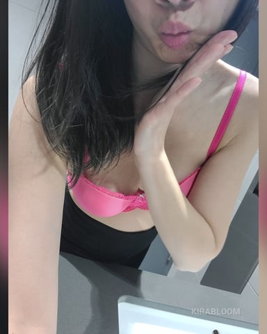 KiraBloom Foto 3