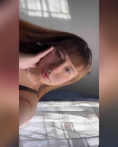 AriHolly Foto