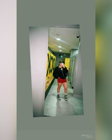 AriHolly Foto