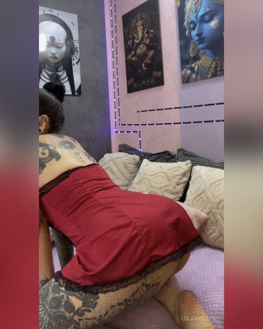 LolaVioleta photo