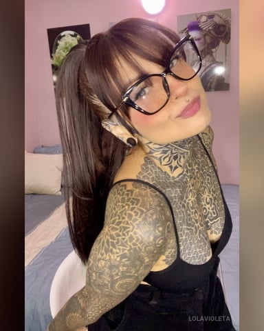 LolaVioleta photo