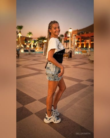 DelliaSmith foto 16
