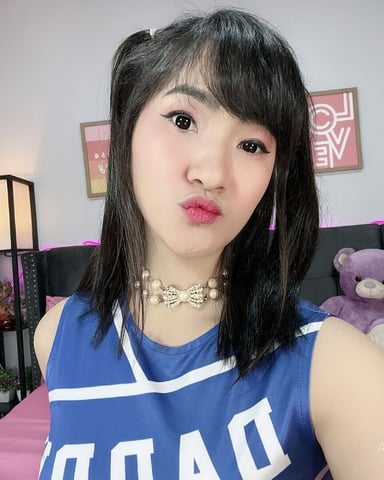 AngelaTomochi photo