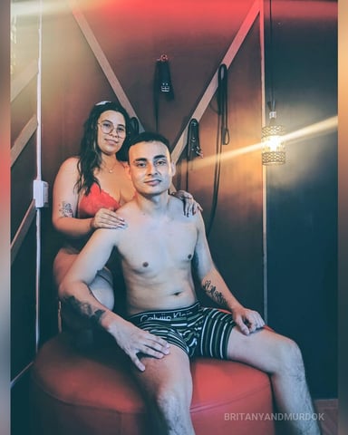 BritanyAndMurdok foto