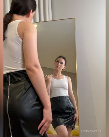 LioraCarter photo 24