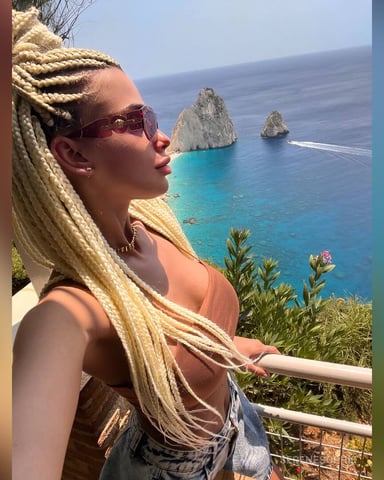 SereneSophie Foto