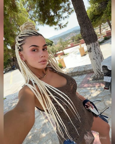 SereneSophie Foto
