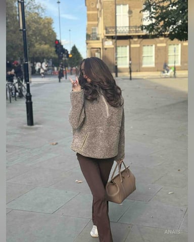 Anais photo