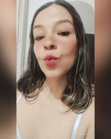 AnneWayne foto