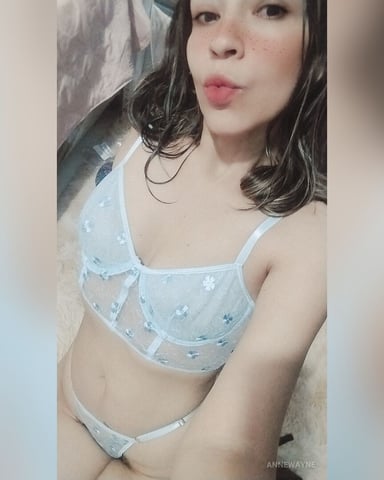 AnneWayne foto