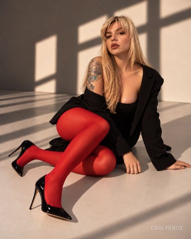 CarlyKnox foto