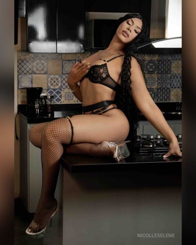 NicolleSelene photo