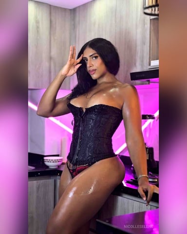 NicolleSelene photo