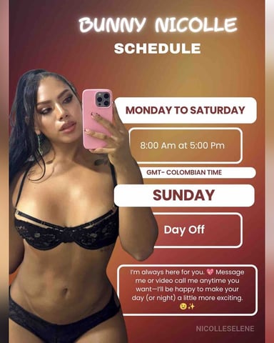 NicolleSelene photo