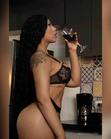 NicolleSelene photo