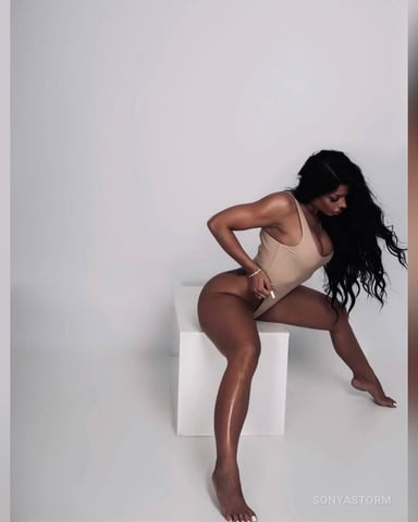 SonyaStorm, fotografie