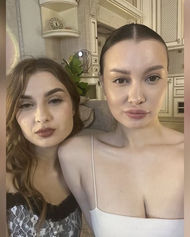 TondaAndGussie foto