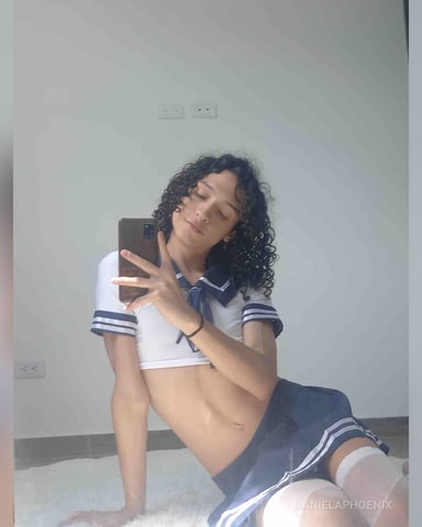 Danielaphoenix photo 1