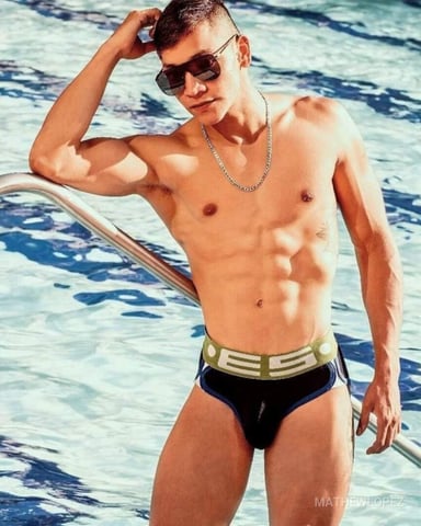 MathewLopez foto