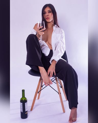 MilaVella photo