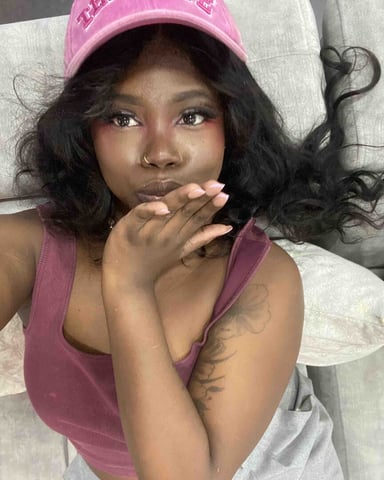 EmelyDebbi Foto