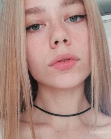EmilliaFox photo