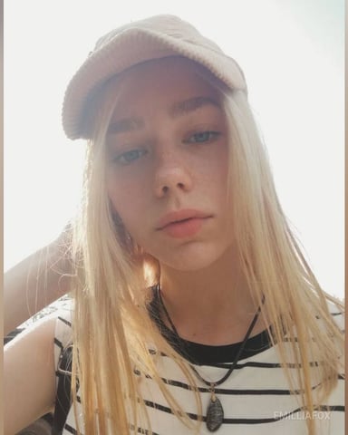 EmilliaFox photo