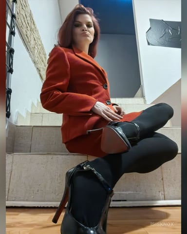 IsisKnox foto