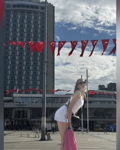 MonaLika foto