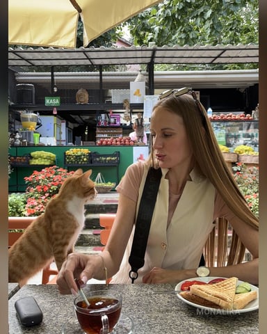MonaLika foto