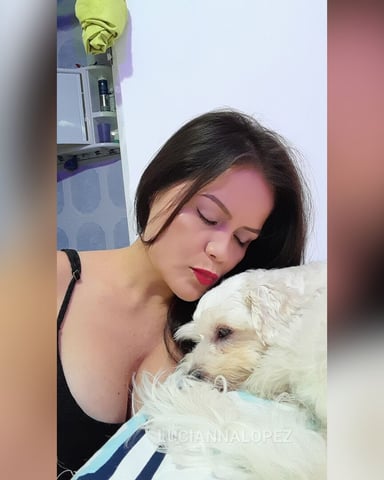 LuciannaLopez foto